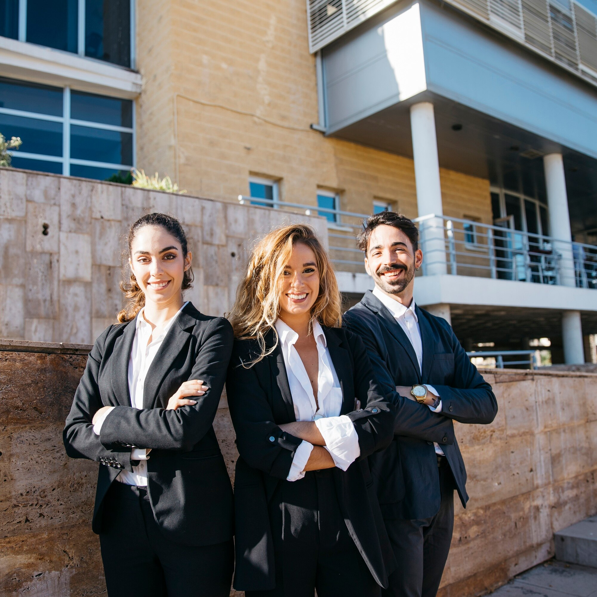 equiopo-con-traje